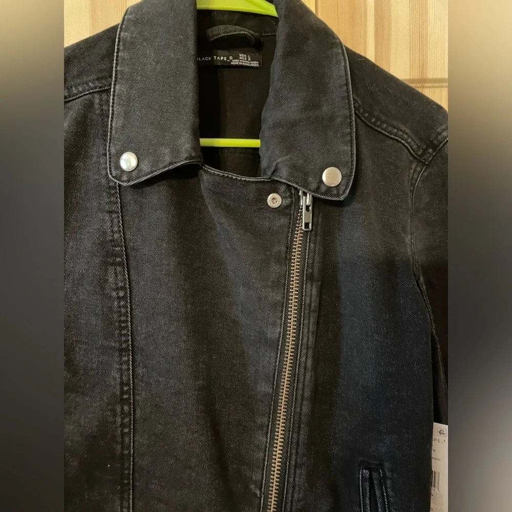 T7. Black Tape Moto Jacket. Large - Picture 3 of 8